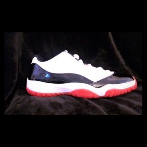 Air Jordan 11 concord bred low size 11 dead stock